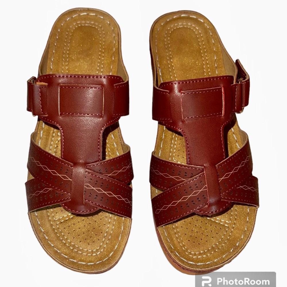 Size 7 Leather Summer sandals wedge Slip on Mules brown lightweight, like new.